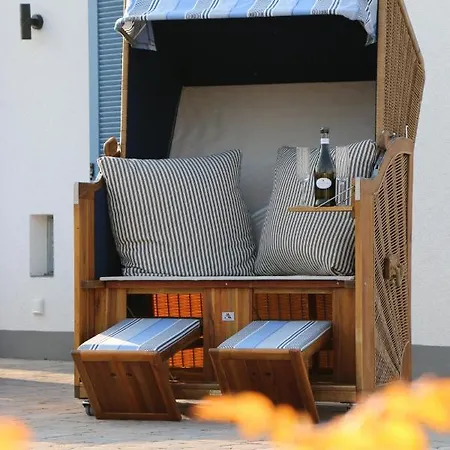 Emilias Hues, Reethaus In Der Bucht Von Wismar * Zierow