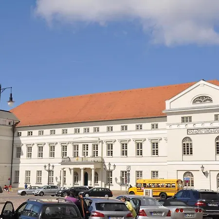 Emilias Hues, Reethaus In Der Bucht Von Wismar Nyaraló *