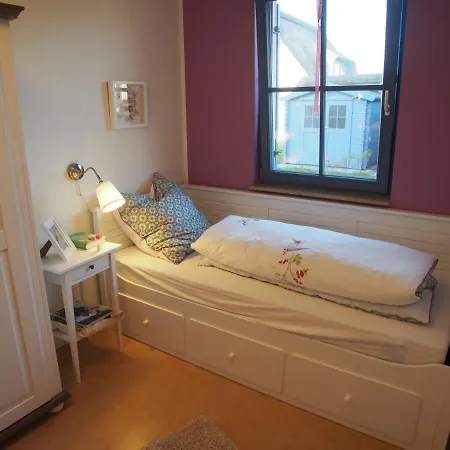 Emilias Hues, Reethaus In Der Bucht Von Wismar